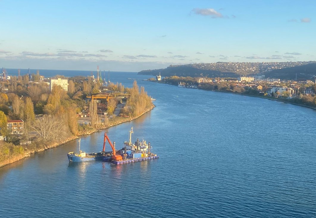 Dredging of Channel 1&2 in Varna